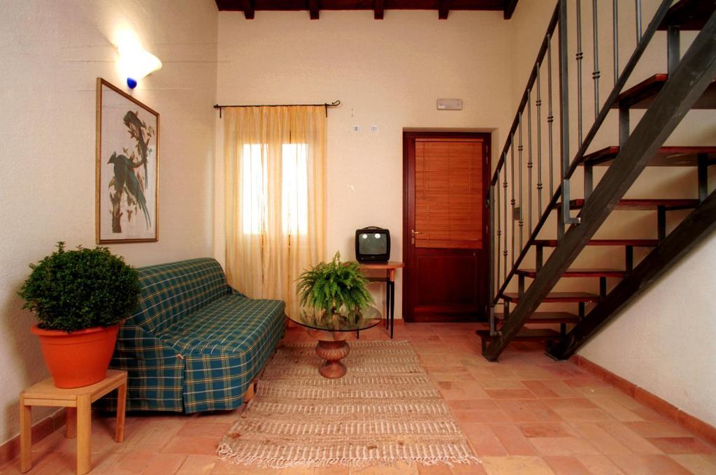 Agriturismo Lecanfore Vendégház Castel di Leva Szoba fotó